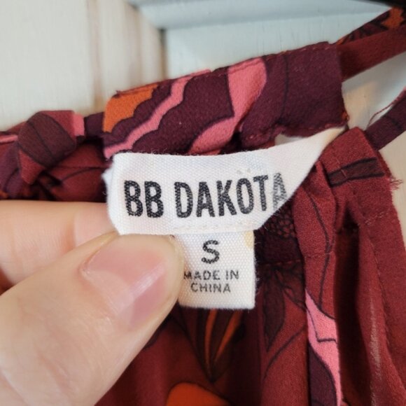BB Dakota Burgundy Floral Flowy Tie Halter Top - Picture 4 of 4